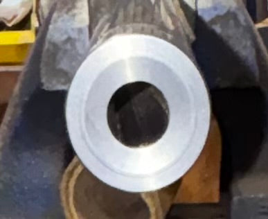 Cut and crown muzzle